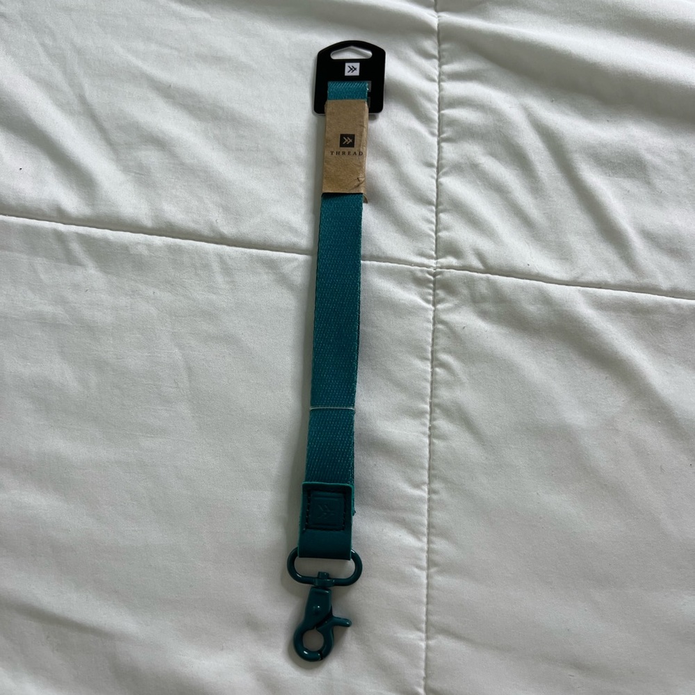 thread wallet lanyard